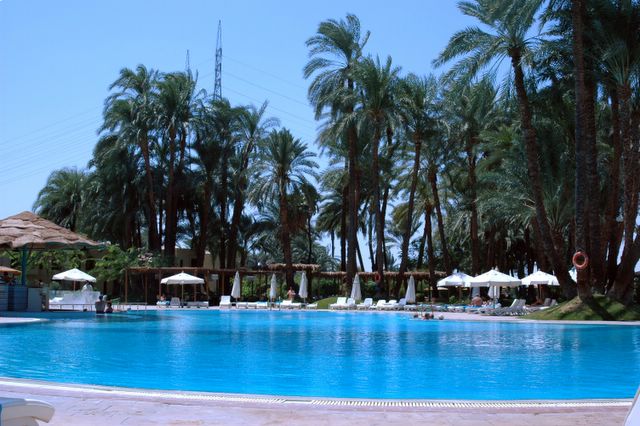 Pool vom Sofitel Luxor