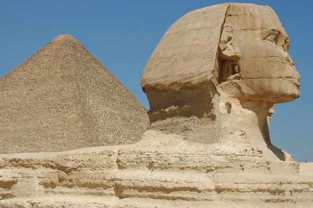 Die Pyramiden von Gizeh mit der Sphinx