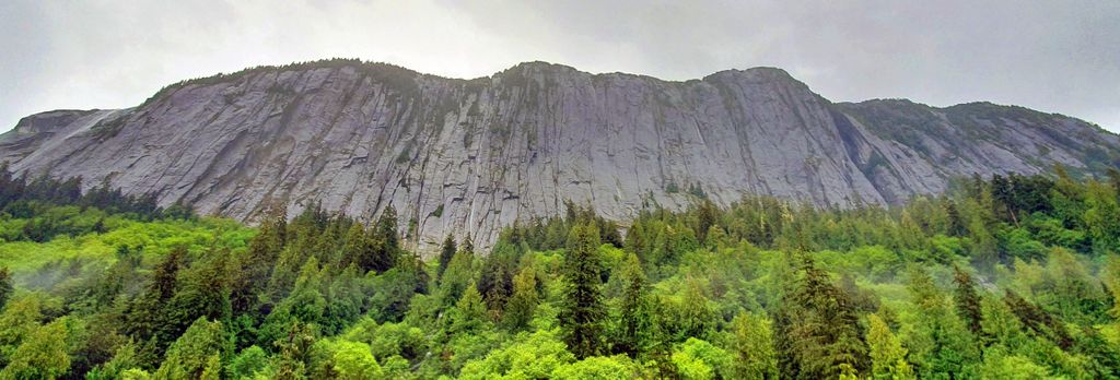Ein Berg in den Misty Fjords