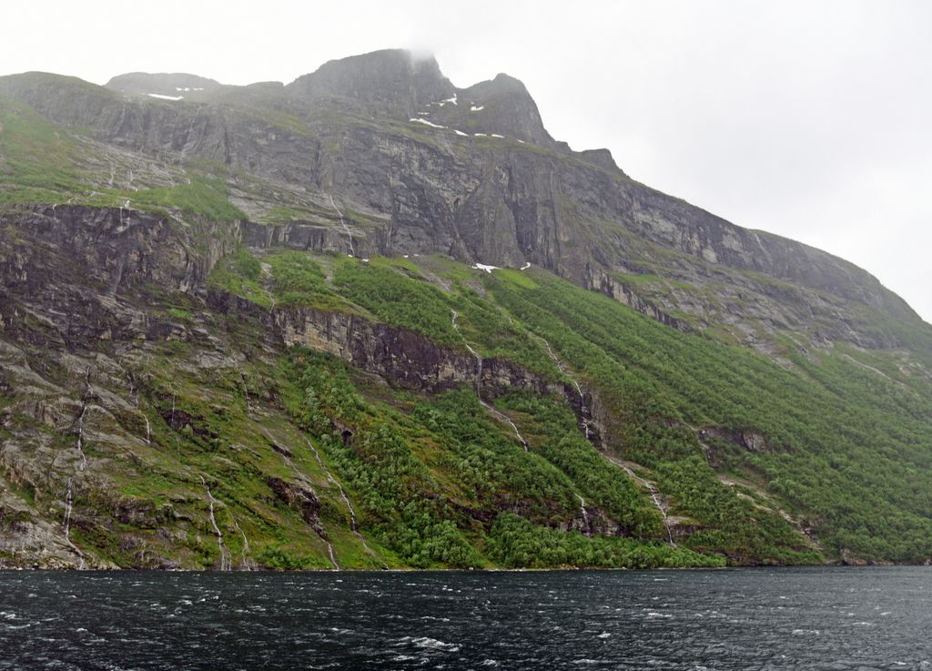 Fahrt durch den Geiranger-Fjord, Norwegen