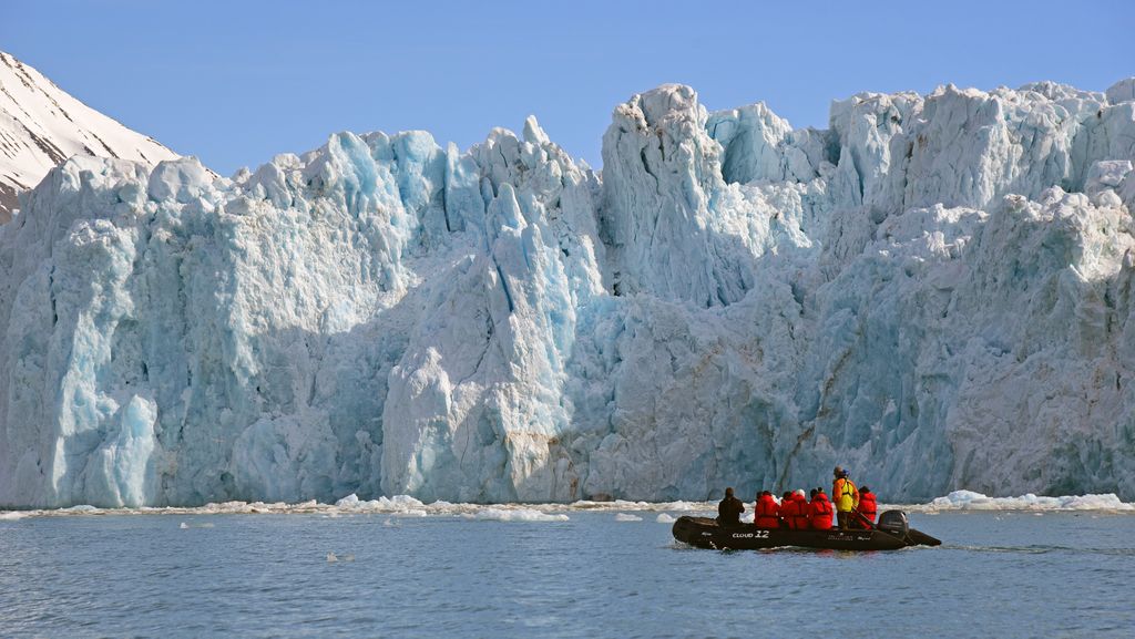 Unterwegs in der Gletscherwelt vom  Monacobreen und Seligerbreen, Spitzbergen