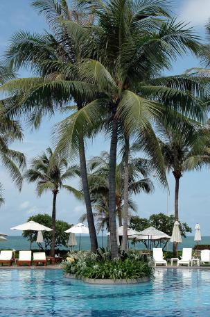 Der Pool des Sofitel Hotel in Hua Hin