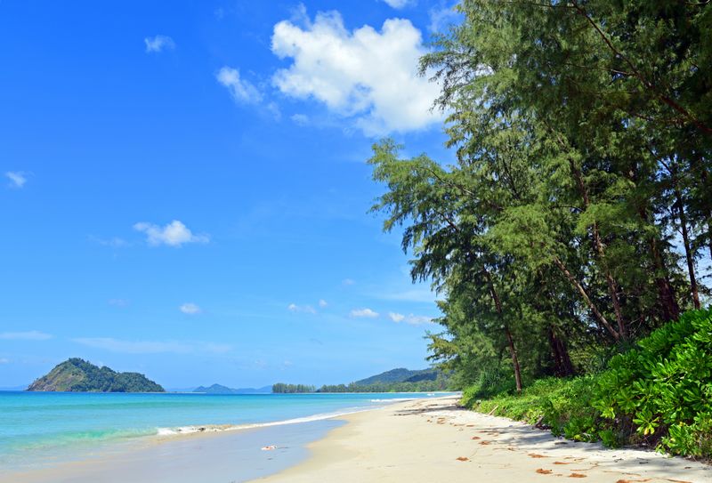 Ein Strand im Lampi Channel