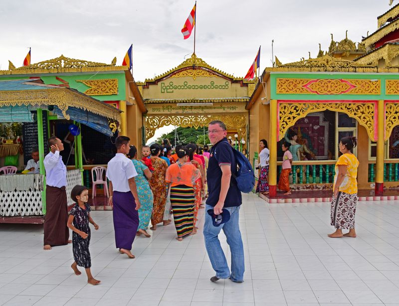 Zeremonie in Kawthaung