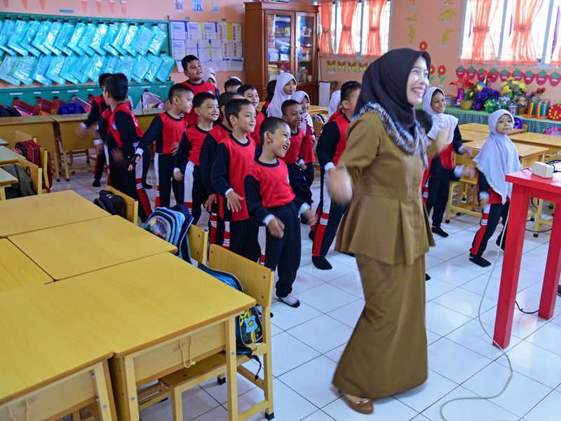 Spaß beim Schulunterricht in Sabang / Weh Island / Indonesien