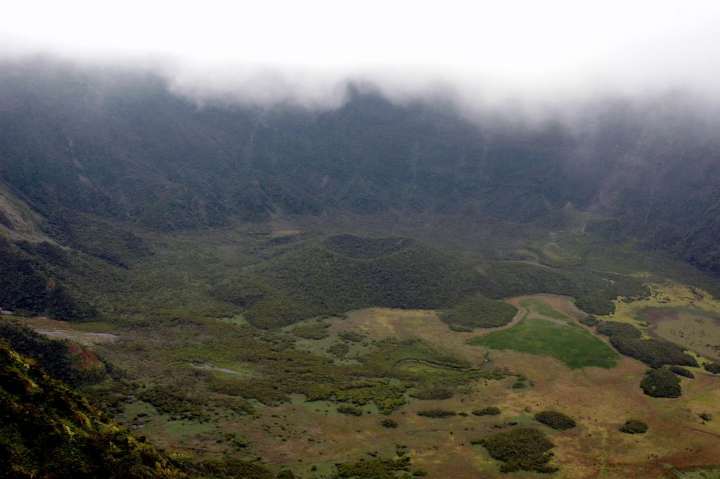 Blick auf die Caldeira mit Wolken