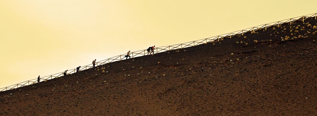 Der Weg zur Geländekante des Volcão dos Capelinhos