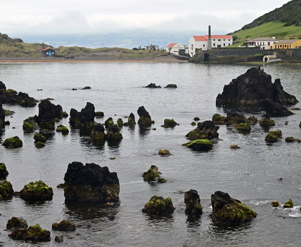 Der Strand von Porto Pim auf Faial