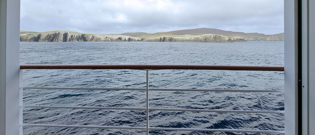 Blick von dem Balkon der Kabine auf Fair Isle