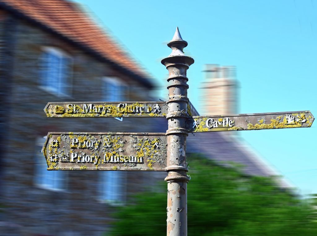 Ein Hinweisschild auf Holy Island