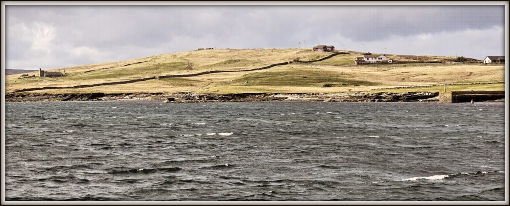 Die Küste der Insel Bressay