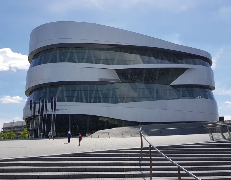 Das Daimler-Benz Museum in Stuttgart