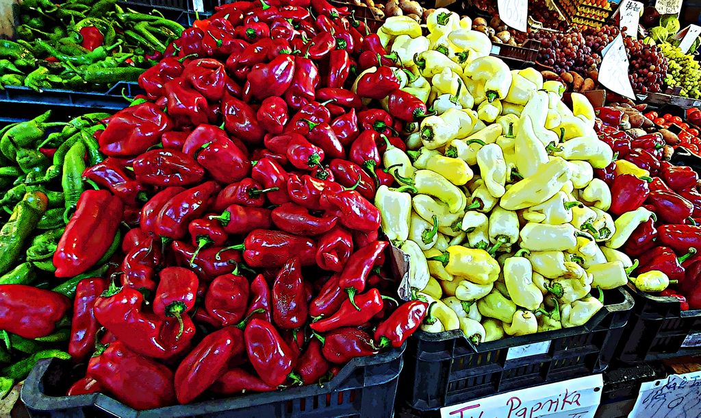 Paprika in den Markthallen in der Markthalle in Budapest