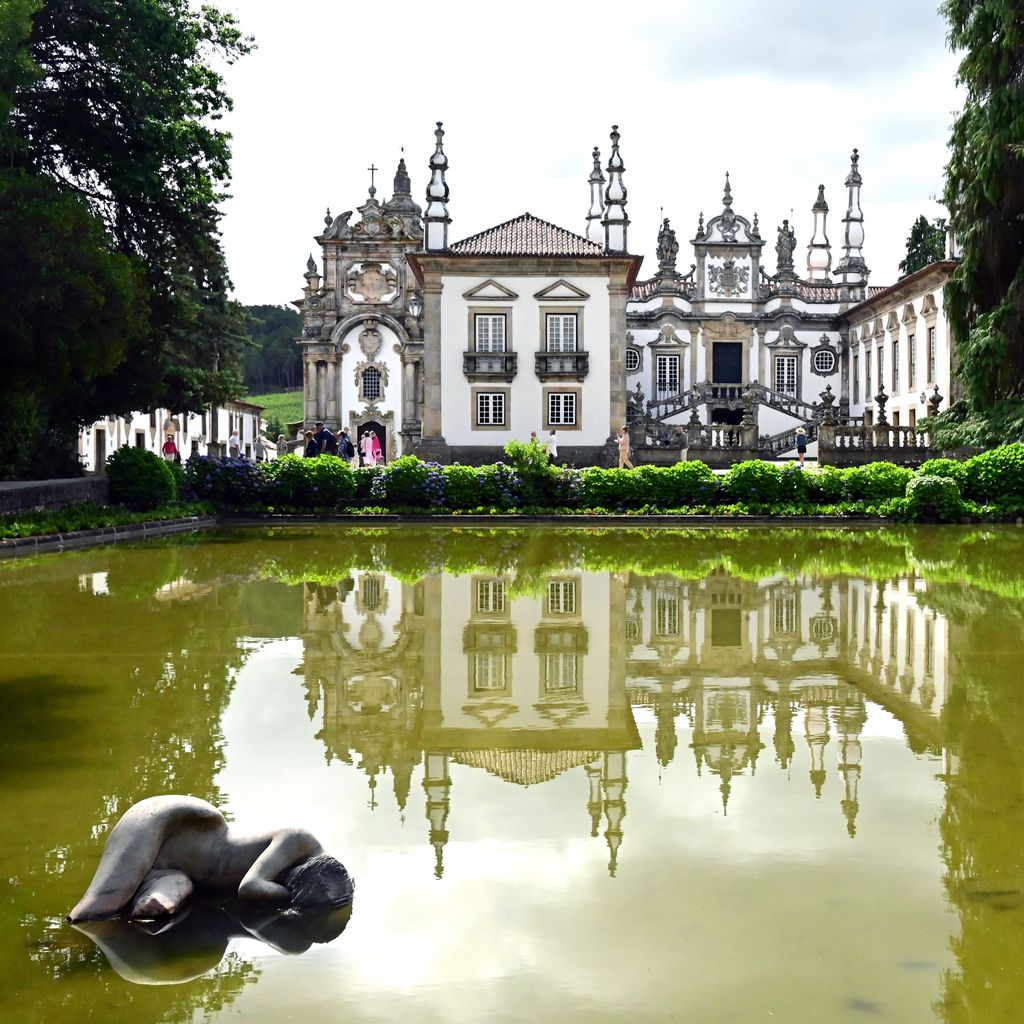 Blick auf den See und das Herrenhaus vom Mateuspalast