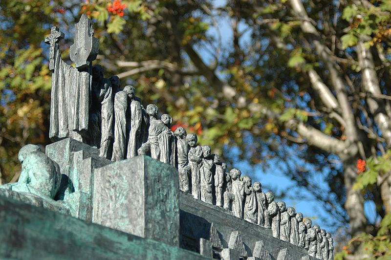 Im Skulpturengarten des Bildhauers Einar Jónsson