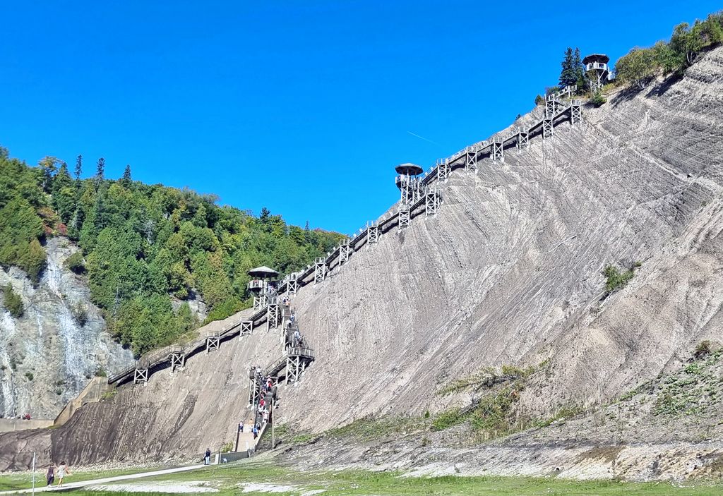 Der Montmorency-Wasserfall nahe Québec