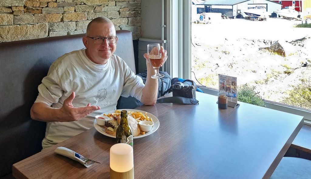 Zinni im Restaurant Nasaasaaqende in Sisimiut