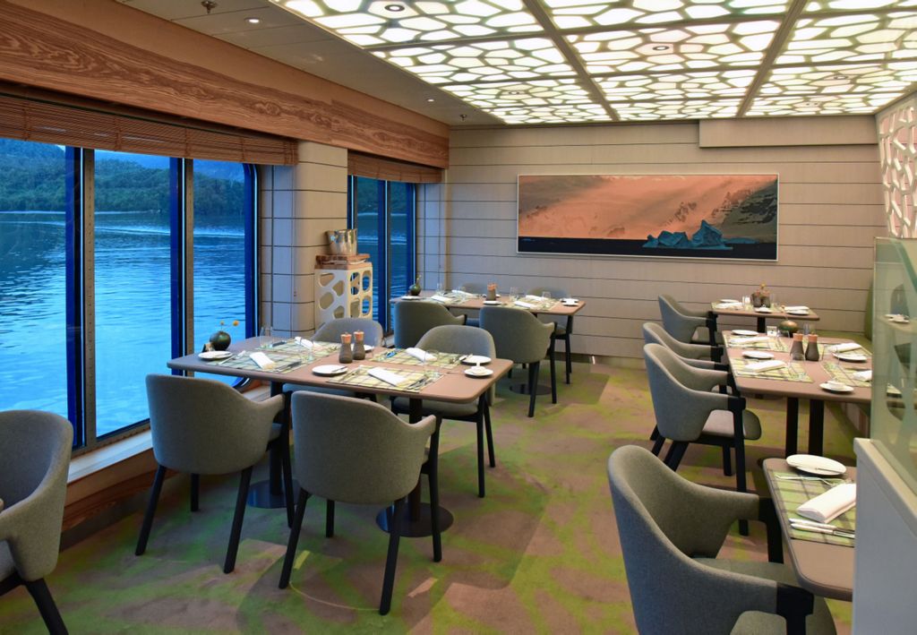 Das Restaurant Hanseatic auf der HANSEATIC nature