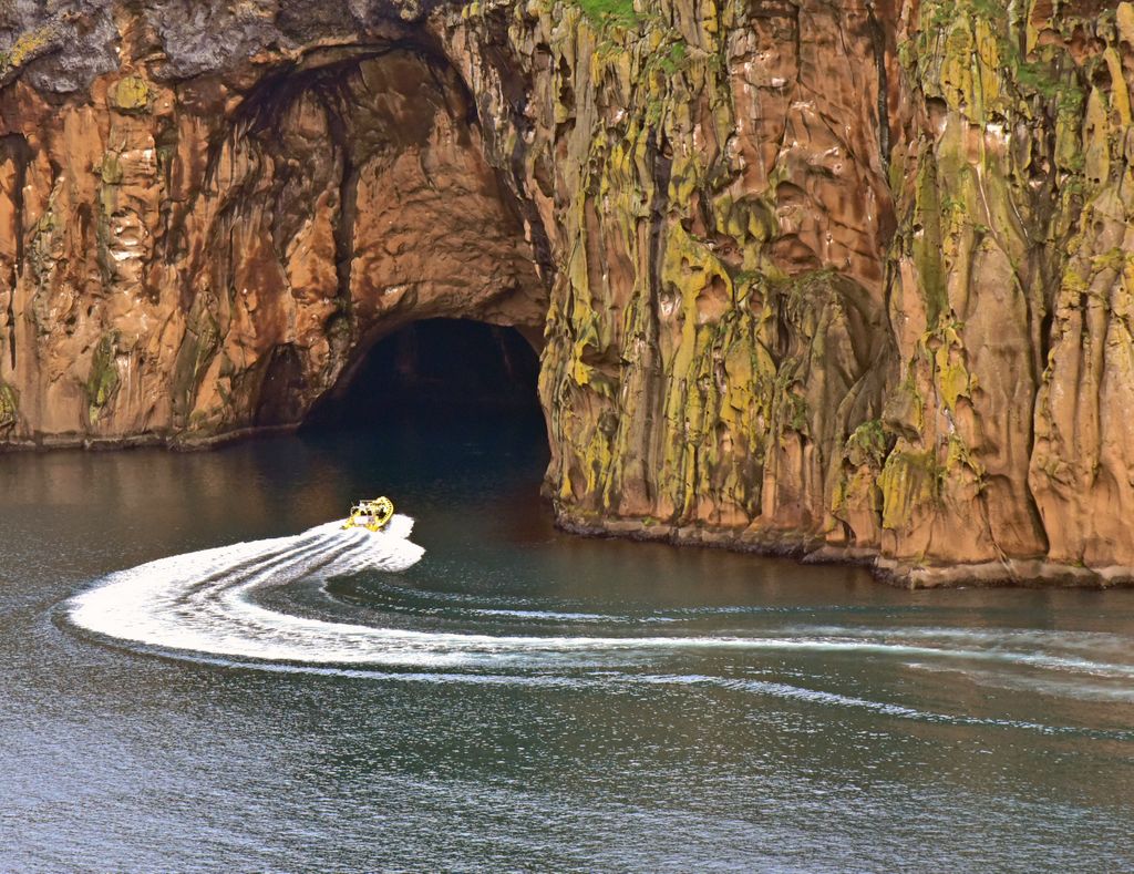 Die Höhle Klettshellir