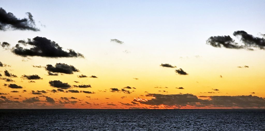 Sonnenuntergang mitten im Atlantik