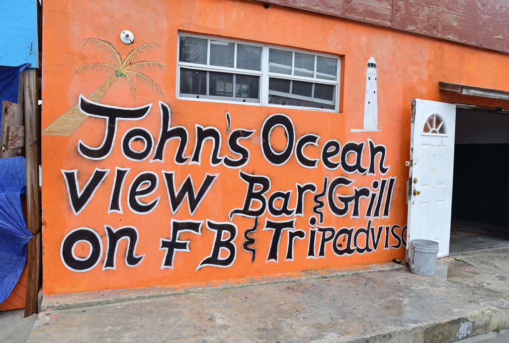 Johns Ocean View Bar, Grand Turks