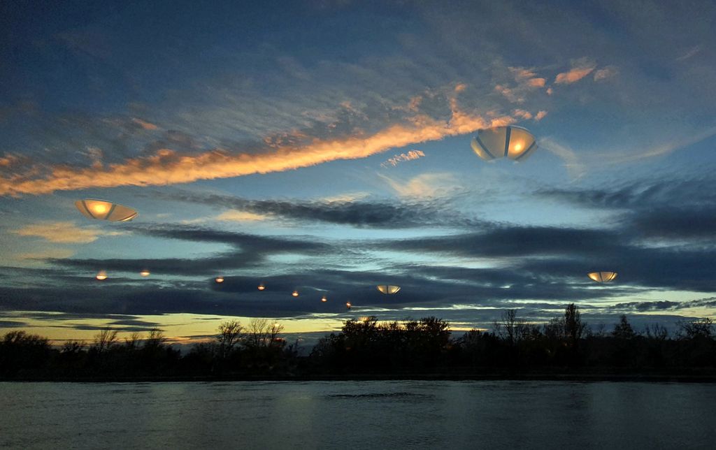 UFO Alarm über dem Rhein