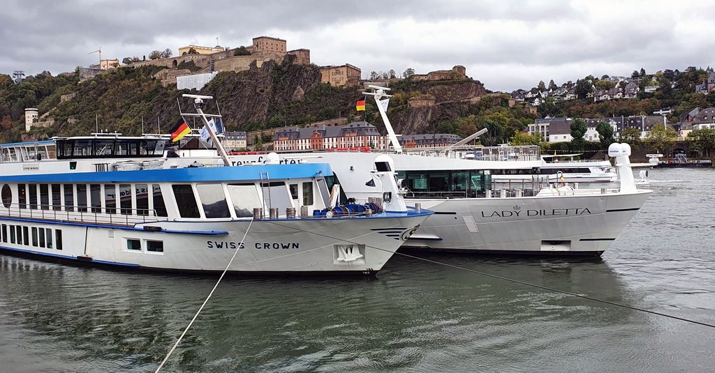 Ein schönes Duo in Koblenz mit Blick auf die Festung Ehrenbreitstein