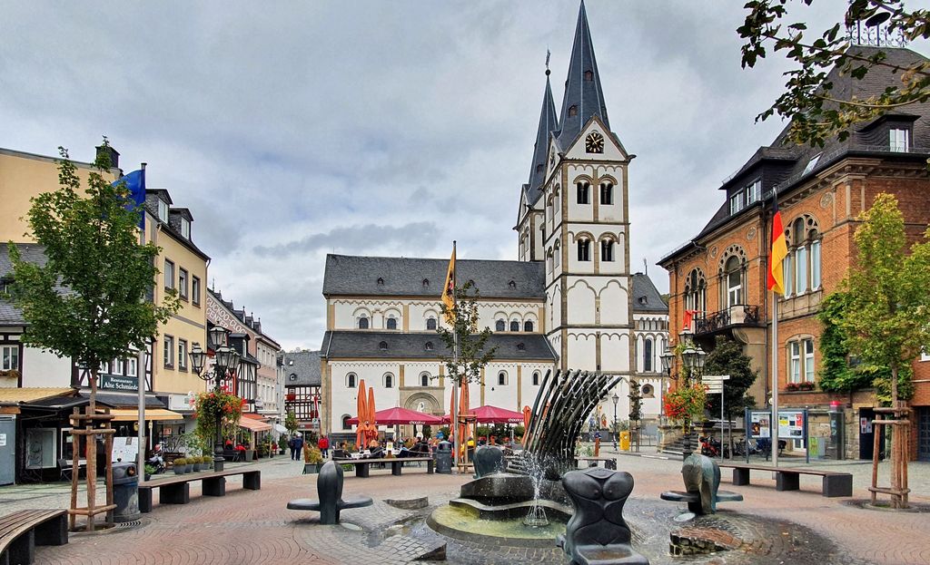 Die Basilika St. Severus und der mittelalterliche Marktplatz in Boppard