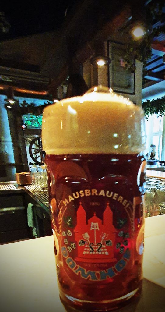 Fassbier in der Domhof-Hausbrauerei in Speyer