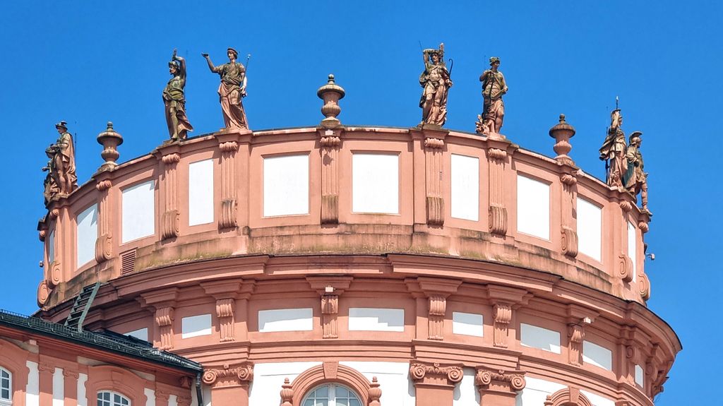 Das Schloss Biebrich in Wiesbaden