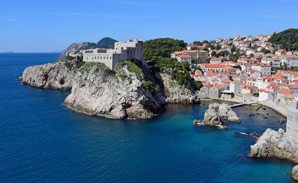 Bild: Blick von der Stadtmauer auf die Altstadt von Dubrovnik