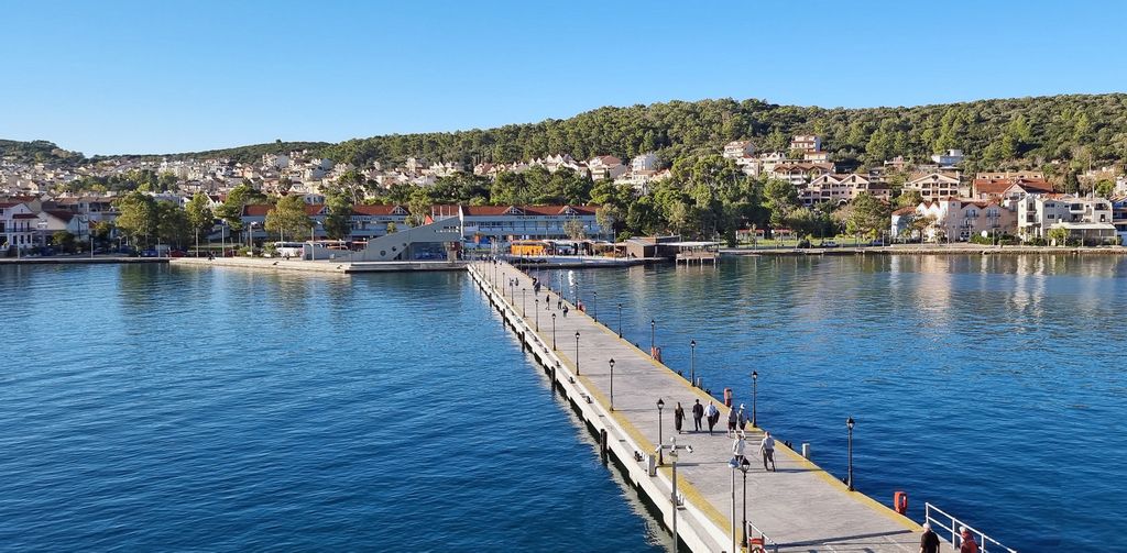 Blick auf Argostoli und dem Steg zur Silver Spirit