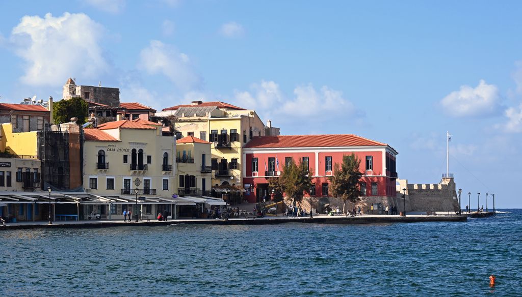 Häuser im alten Hafen von Chania