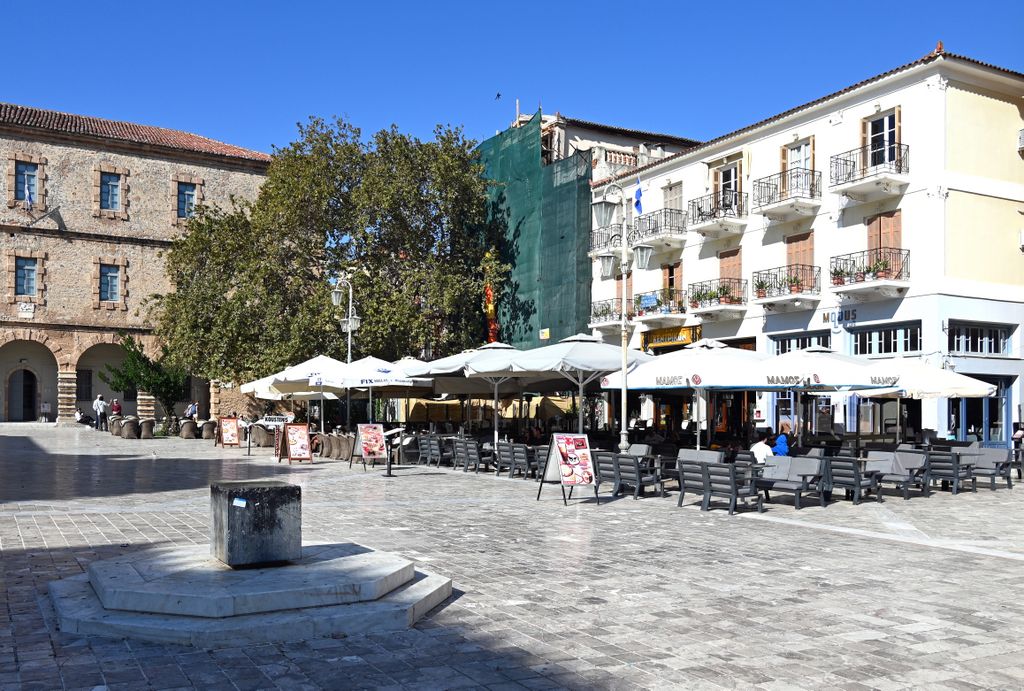 Der Plaza Syntagma in Nafplio