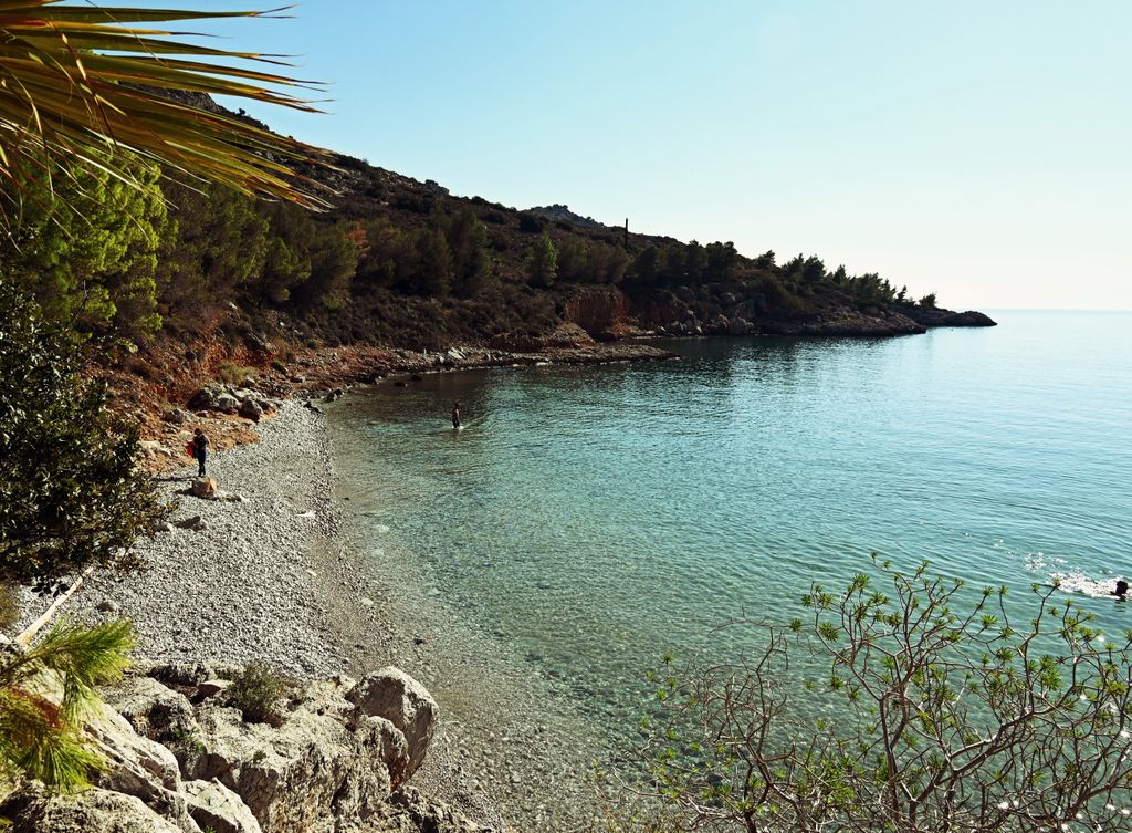 Der Neraki-Strand in der Nähe von Nafplio