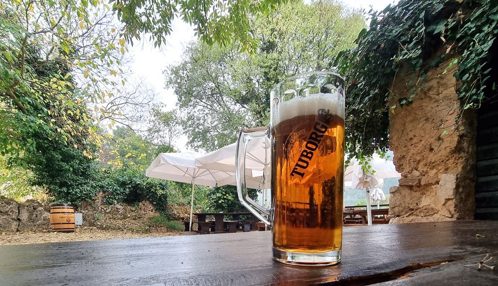 Sechs-Euro-Bier bei den Krka-Wasserfällen in Kroatien