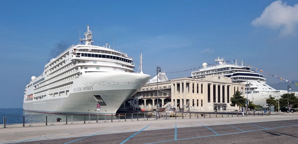 Die Silver Spirit in Triest