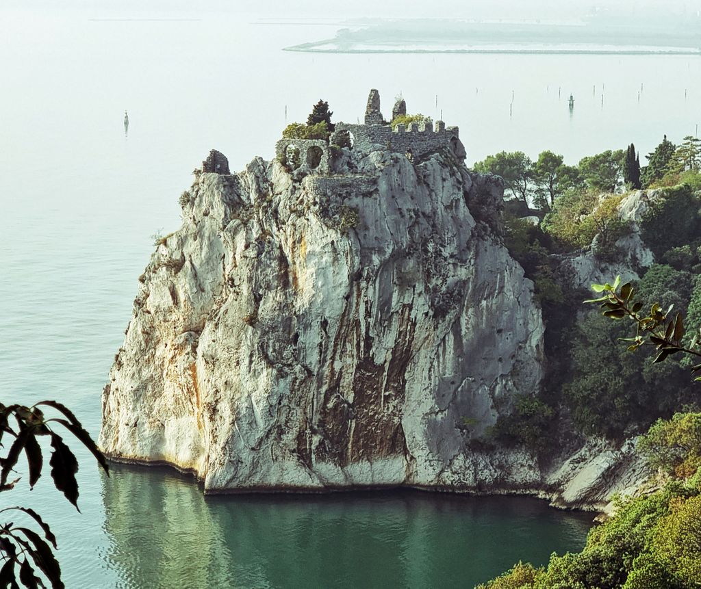 Die alte Burg Duino in Duino-Aurisina