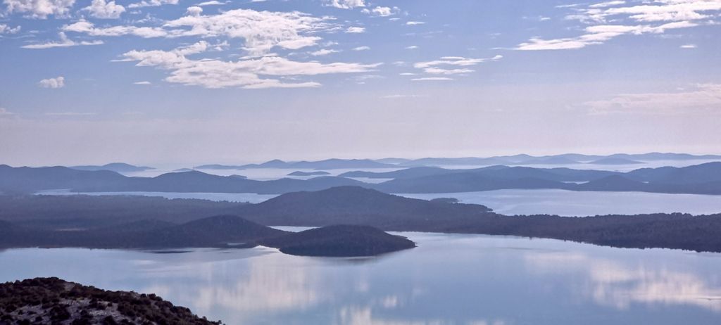 Blick auf das Mittelmeer vom Aussichtspunkt Vidikovac aus