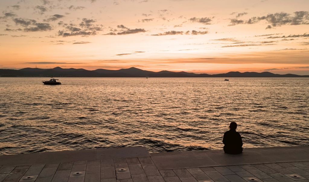 Sonnenuntergang bei der Wasserorgel in Zadar