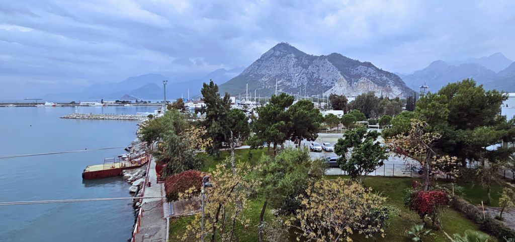 Ausblick auf den Hafen von Antalya in der Türkei