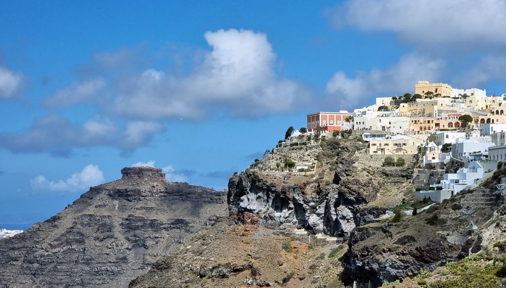 Blick auf Thira auf Santorin