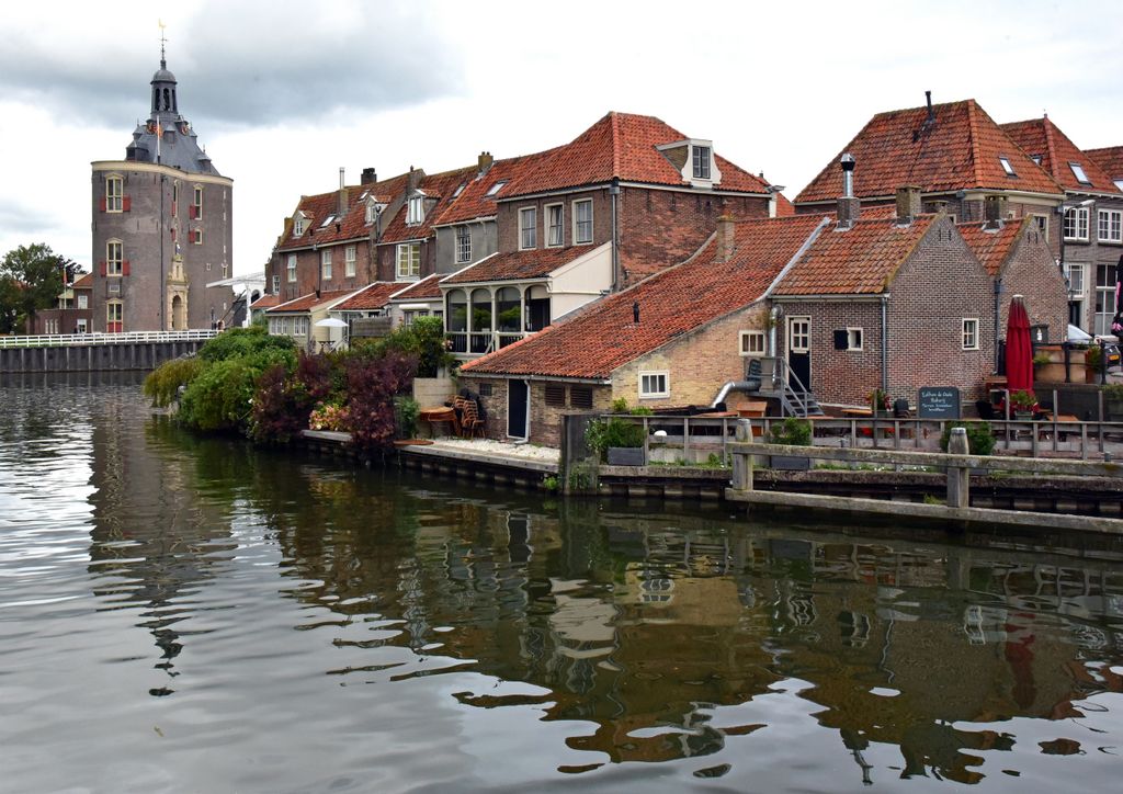 Blick auf „De Hoofdtoren“ und Hoorn