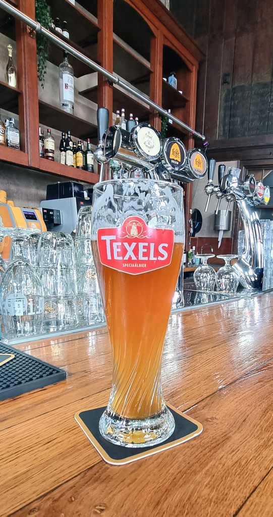Bier in einer Kneipe in Hoorn / Niederlande