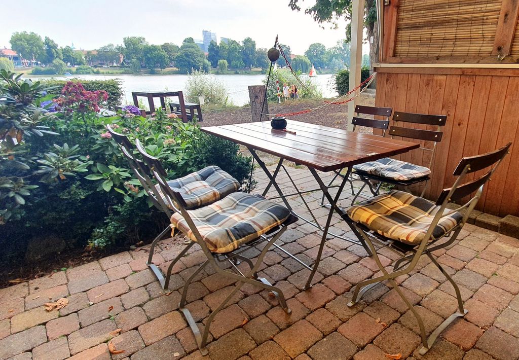 Im Biergarten vom Restaurant „Zum Himmelreich“ in Münster