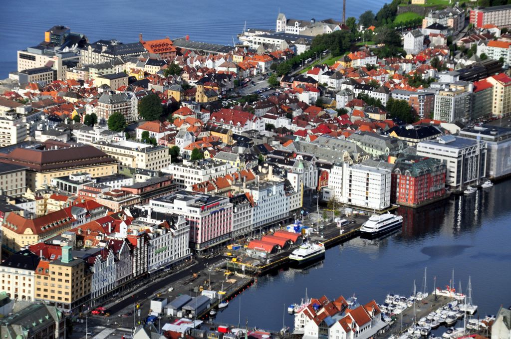 Blick auf Bergen