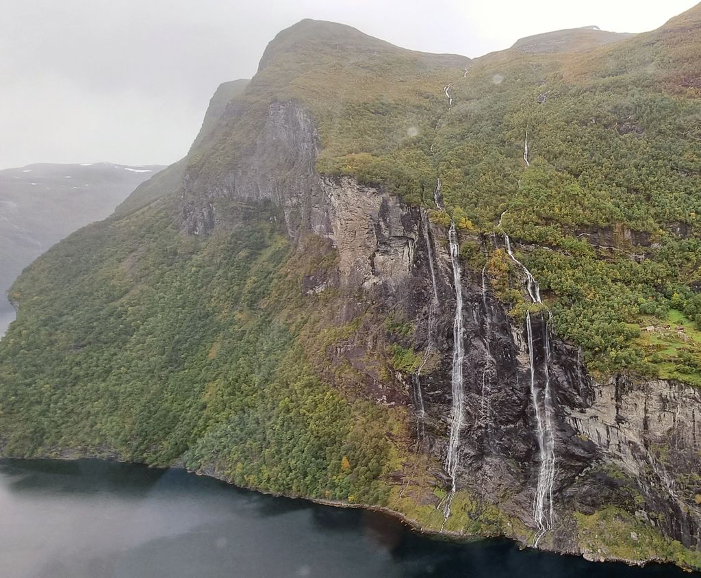 Blick auf den Geirangerfjord von oben