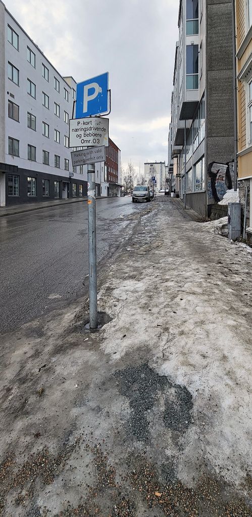 Eis und Schnee auf den Straßen von Tromsö