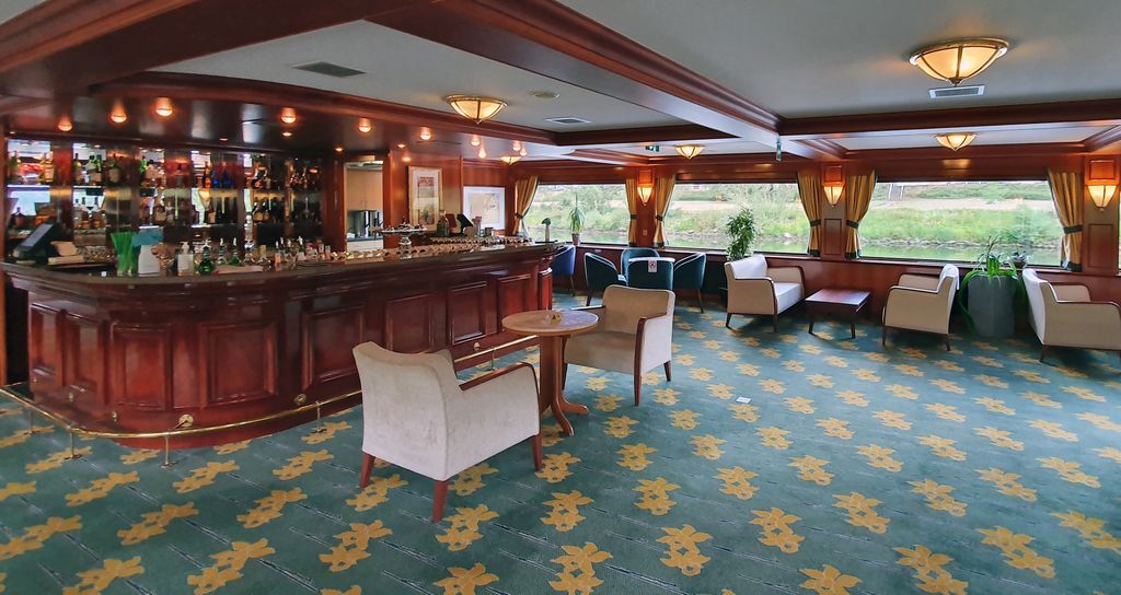 Der Salon der MS Elegant Lady