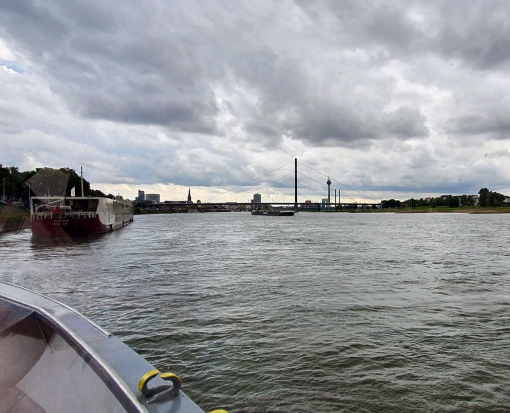Die Anlegestelle der MS Elegant Lady in Düsseldorf